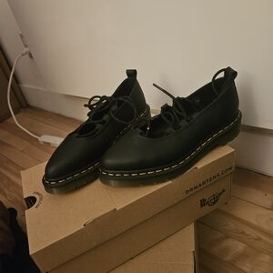 Dr. Martens Elphie Black Laced-Up Leather Flats